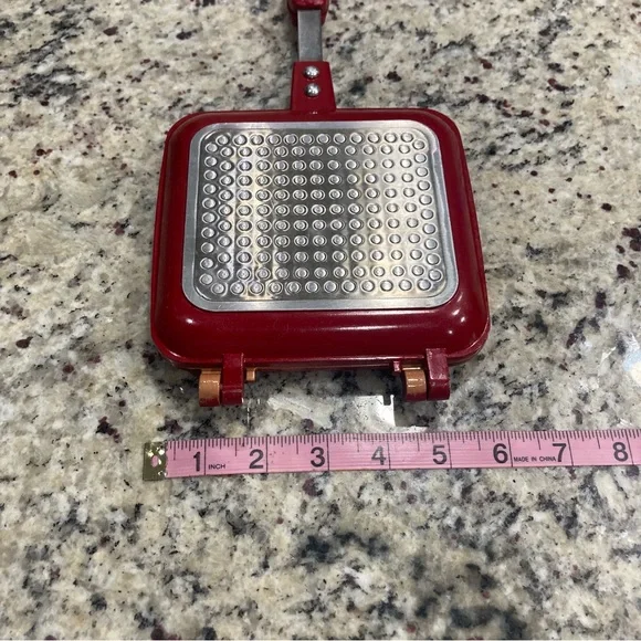 Red Copper Flipwhich sandwich griller cooker in red No signs of use - Picture 7 of 7